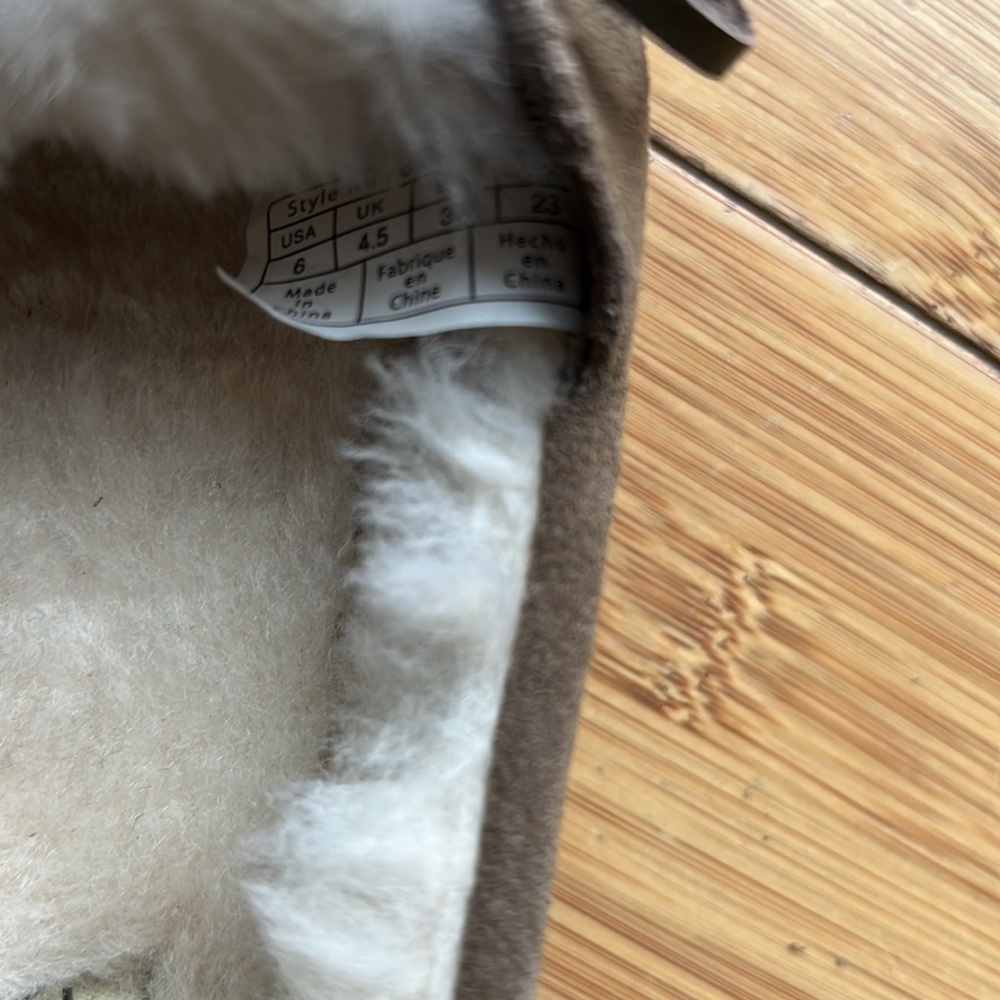 Kookaburra by UGG Size 6 - Picture 5 of 7